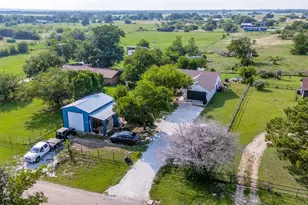 1052 Meandering Way, China Spring, TX 76633 - Photo 2
