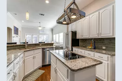 7926 Enclave Way, Dallas, TX 75218 - Photo 6