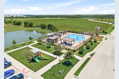 601 Emmons Creek Street, Justin, TX 76247 - Photo 32