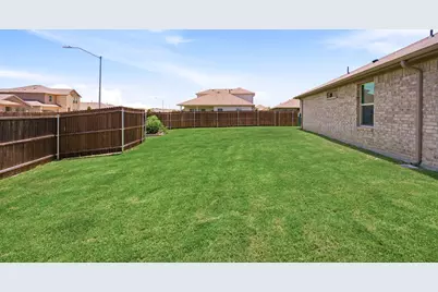 601 Emmons Creek Street, Justin, TX 76247 - Photo 24