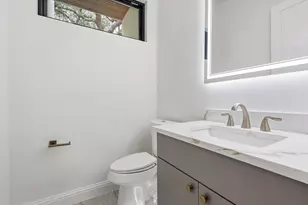3135 Walnut Hill Ln, Dallas, TX 75229 - Photo 32