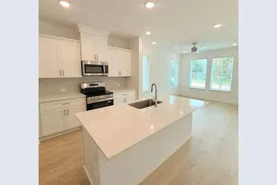 5328 Springlake Parkway, Haltom City, TX 76117 - Photo 2