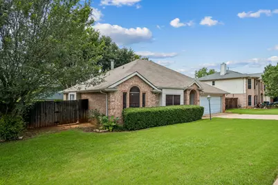2612 Fountainview Drive, Corinth, TX 76210 - Photo 2