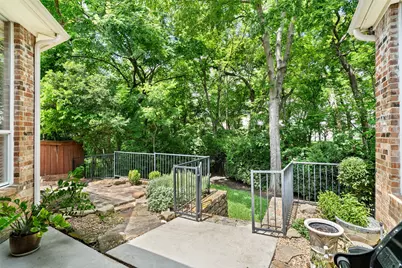 905 Rolling Meadows Court, Allen, TX 75013 - Photo 2