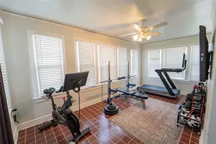 1002 E Lindsey St, Breckenridge, TX 76424 - Photo 10
