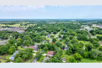 327 W McKinney Street, Pilot Point, TX 76258 - Photo 28