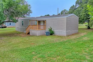 504 Fannin St, Nocona, TX 76255 - Photo 12