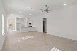 518 Green Gables Dr, McKinney, TX 75071 - Photo 4
