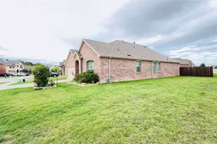 7908 Lindheimer Ln, McKinney, TX 75071 - Photo 4