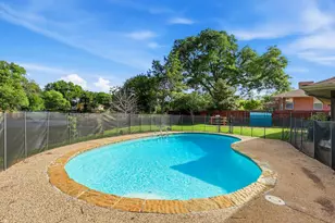 610 S Manus Dr, Dallas, TX 75224 - Photo 36