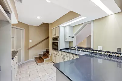 610 S Manus Drive, Dallas, TX 75224 - Photo 12
