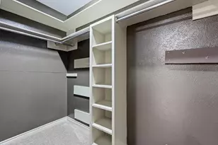 610 S Manus Dr, Dallas, TX 75224 - Photo 24