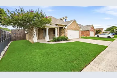 6532 Fairview Drive, Watauga, TX 76148 - Photo 2