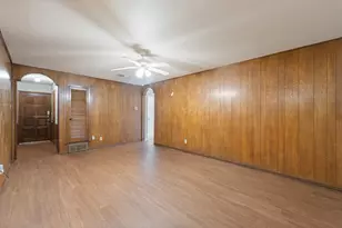 541 Sandra Ln, Burleson, TX 76028 - Photo 8