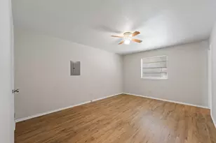 541 Sandra Ln, Burleson, TX 76028 - Photo 18