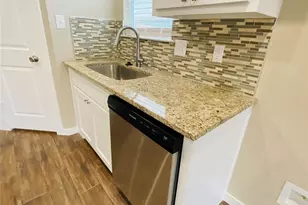 307 N Colbert Ave, Sherman, TX 75090 - Photo 4