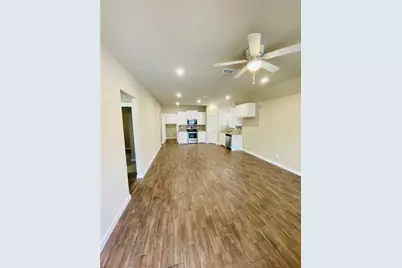307 N Colbert Avenue, Sherman, TX 75090 - Photo 2