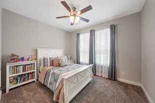 11300 Guinness Dr, Fort Worth, TX 76052 - Photo 14