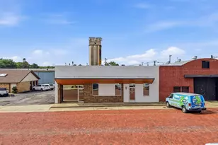 118 W Chestnut St, Denison, TX 75021 - Photo 1