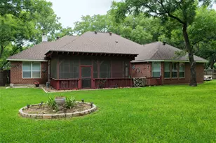 8803 Hampton South Ct, Granbury, TX 76049 - Photo 34