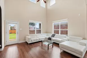 2427 Lismore Ln, Irving, TX 75063 - Photo 8
