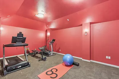 2427 Lismore Lane, Irving, TX 75063 - Photo 20