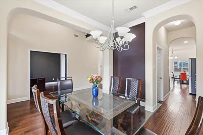 2427 Lismore Lane, Irving, TX 75063 - Photo 4