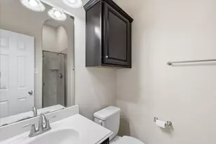 2427 Lismore Ln, Irving, TX 75063 - Photo 18
