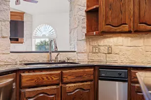 314 Cresthill Cir, Valley Mills, TX 76689 - Photo 12