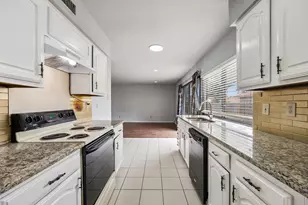 2933 Silverdale Ln, Garland, TX 75044 - Photo 12