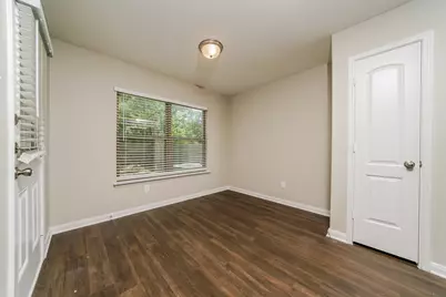 1310 Barrel Drive, Dallas, TX 75253 - Photo 4