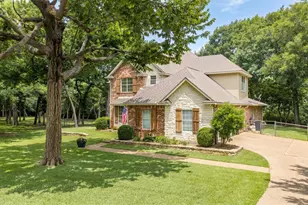 2303 Britt Dr, Argyle, TX 76226 - Photo 4