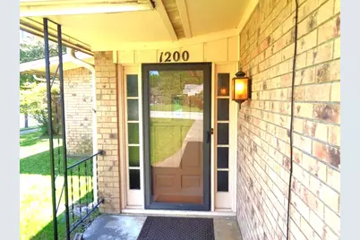 1200 W Munson Street, Denison, TX 75020 - Photo 2