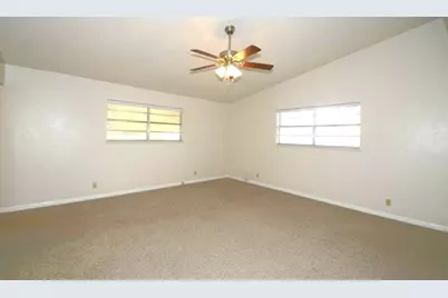 1200 W Munson Street, Denison, TX 75020 - Photo 8