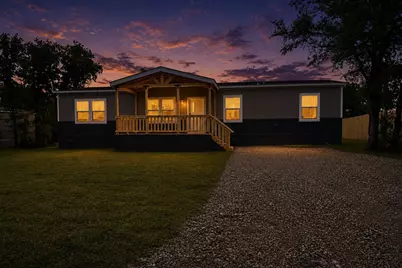 143 Lark Meadow Drive, Runaway Bay, TX 76426 - Photo 2