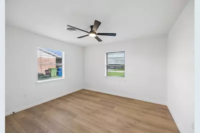 104 E Oak Street, Gunter, TX 75058 - Photo 12