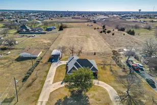3722 Carrie Ln, Saint Paul, TX 75098 - Photo 2