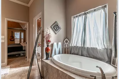 813 Acadia Court, Tolar, TX 76476 - Photo 12