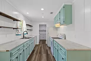 148 Royal Ln, Commerce, TX 75428 - Photo 8