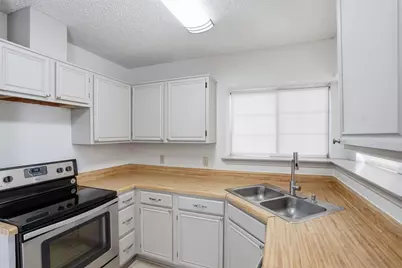 1122 Hidden Creek Drive, Mansfield, TX 76063 - Photo 12