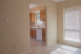 808 Sandhurst Dr, Plano, TX 75025 - Photo 10