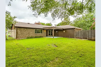808 Sandhurst Drive, Plano, TX 75025 - Photo 4