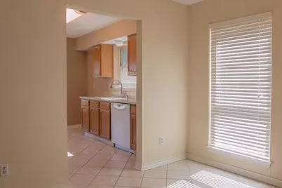 808 Sandhurst Drive, Plano, TX 75025 - Photo 12