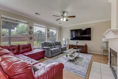 3926 Rolling Oaks Drive, Carrollton, TX 75007 - Photo 6