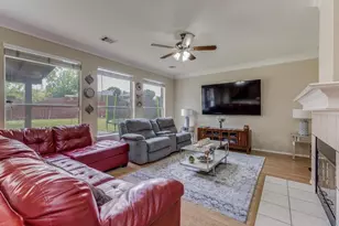 3926 Rolling Oaks Dr, Carrollton, TX 75007 - Photo 6
