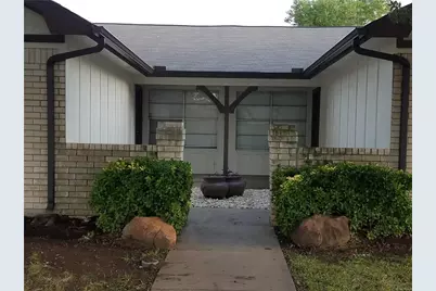 6919 W Cleburne Road, Fort Worth, TX 76133 - Photo 1