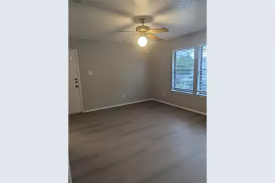 819 B Betty Court, Hurst, TX 76053 - Photo 4
