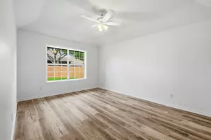 318 Landsburg Ln, College Station, TX 77845 - Photo 24
