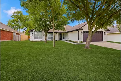 318 Landsburg Lane, College Station, TX 77845 - Photo 2