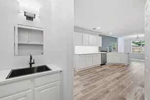 318 Landsburg Ln, College Station, TX 77845 - Photo 18